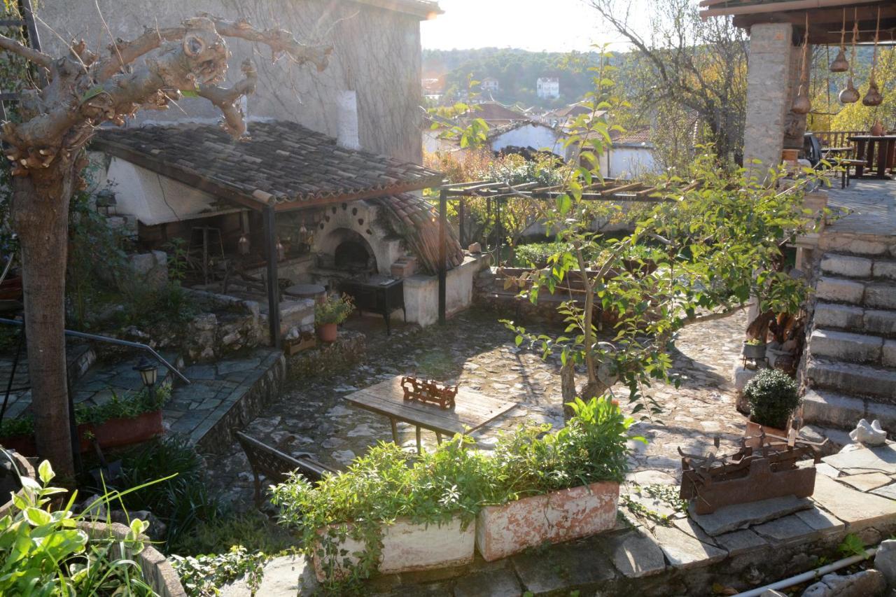 Noula's&Giorgos' Cottage in Desfina village- near Delphi Esterno foto